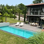 וילה Piscine A Proximite De Lyon *