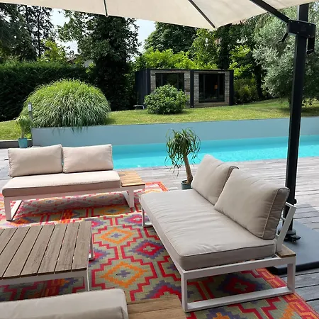 וילה Piscine A Proximite De Lyon Chaponost