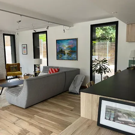 Villa Piscine A Proximite De Lyon