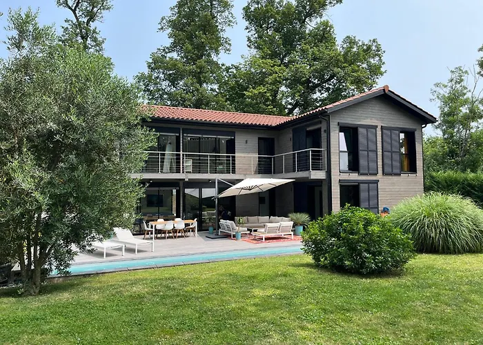 Piscine A Proximite De Lyon Villa Chaponost