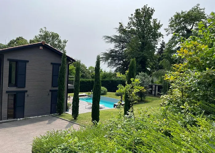 Villa Piscine A Proximite De Lyon *